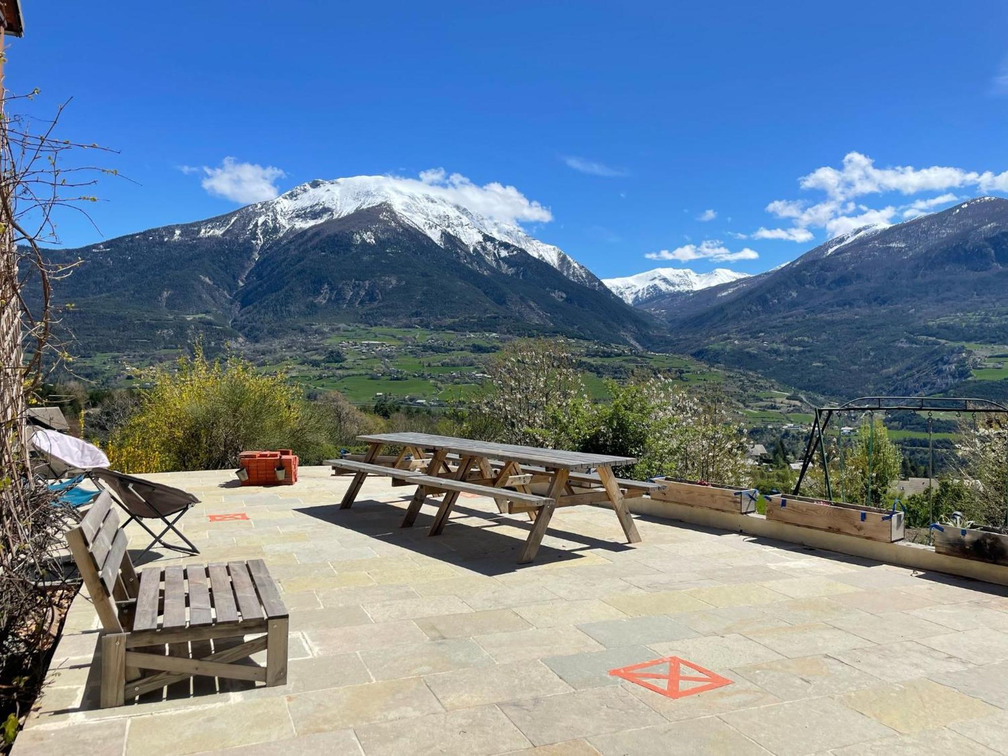 Gite Confort 15 Couchages, Vue Panoramique Montagne Hautes Alpes, Terrasses Embrun Εξωτερικό φωτογραφία