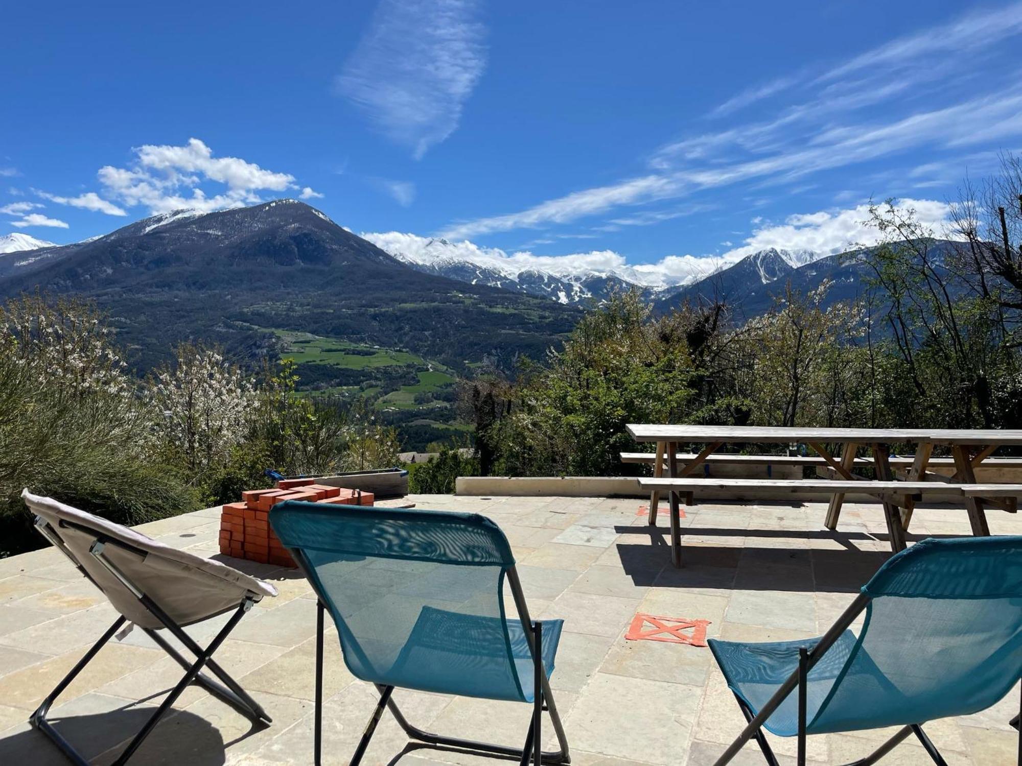 Gite Confort 15 Couchages, Vue Panoramique Montagne Hautes Alpes, Terrasses Embrun Εξωτερικό φωτογραφία