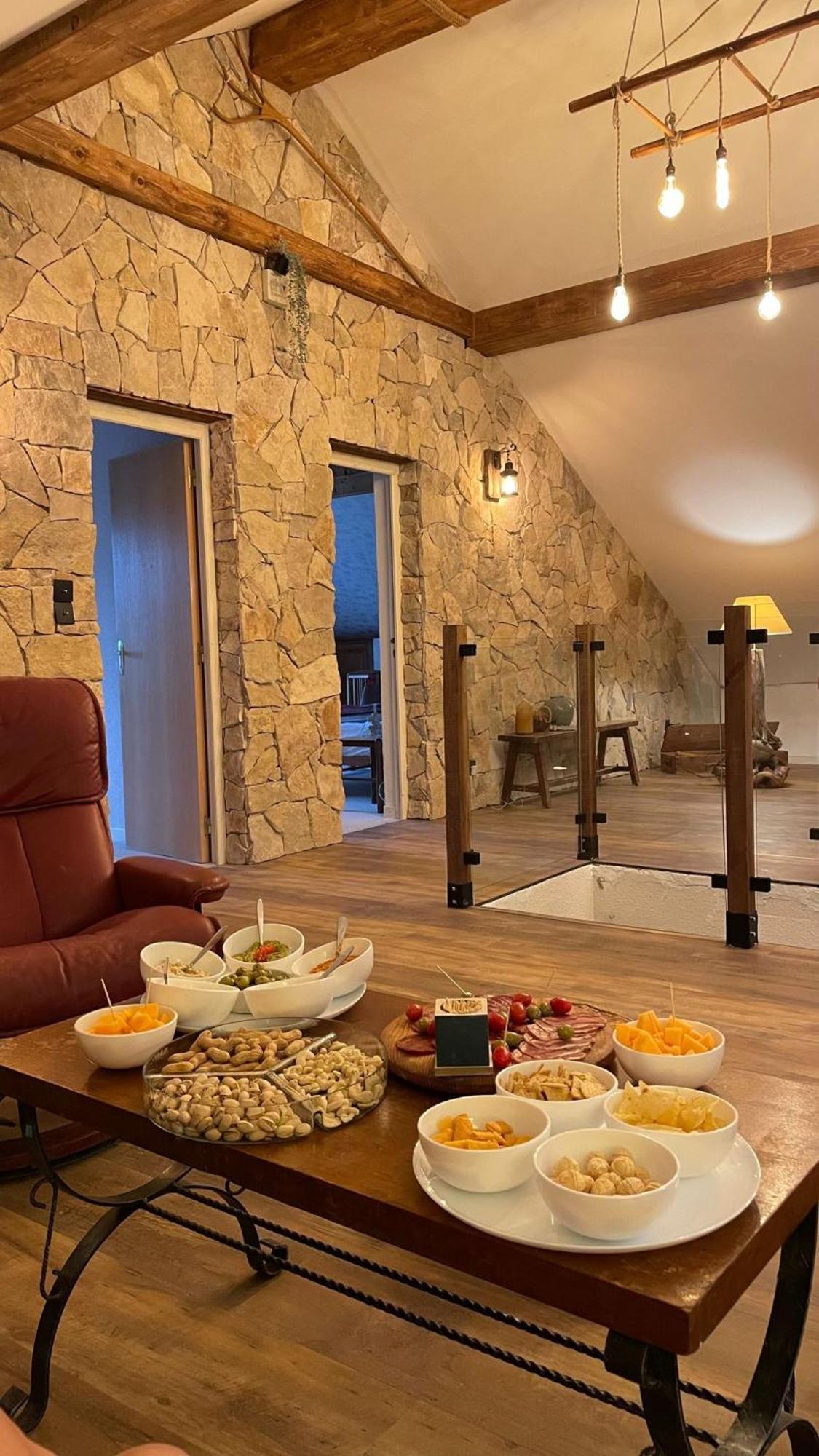 Gite Confort 15 Couchages, Vue Panoramique Montagne Hautes Alpes, Terrasses Embrun Εξωτερικό φωτογραφία
